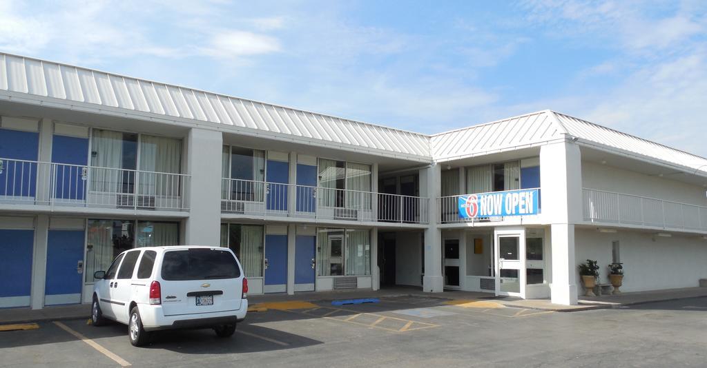 Motel 6-Oklahoma City, Ok - Bricktown Exterior photo